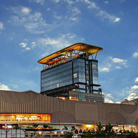 Hotel Ayola Sunrise Mojokerto Exterior foto