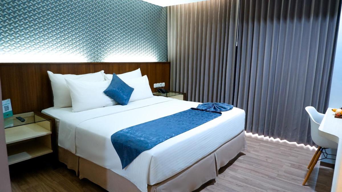 Hotel Ayola Sunrise Mojokerto Exterior foto