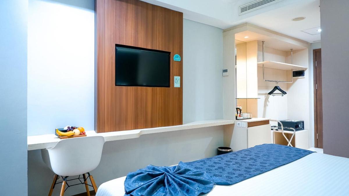 Hotel Ayola Sunrise Mojokerto Exterior foto