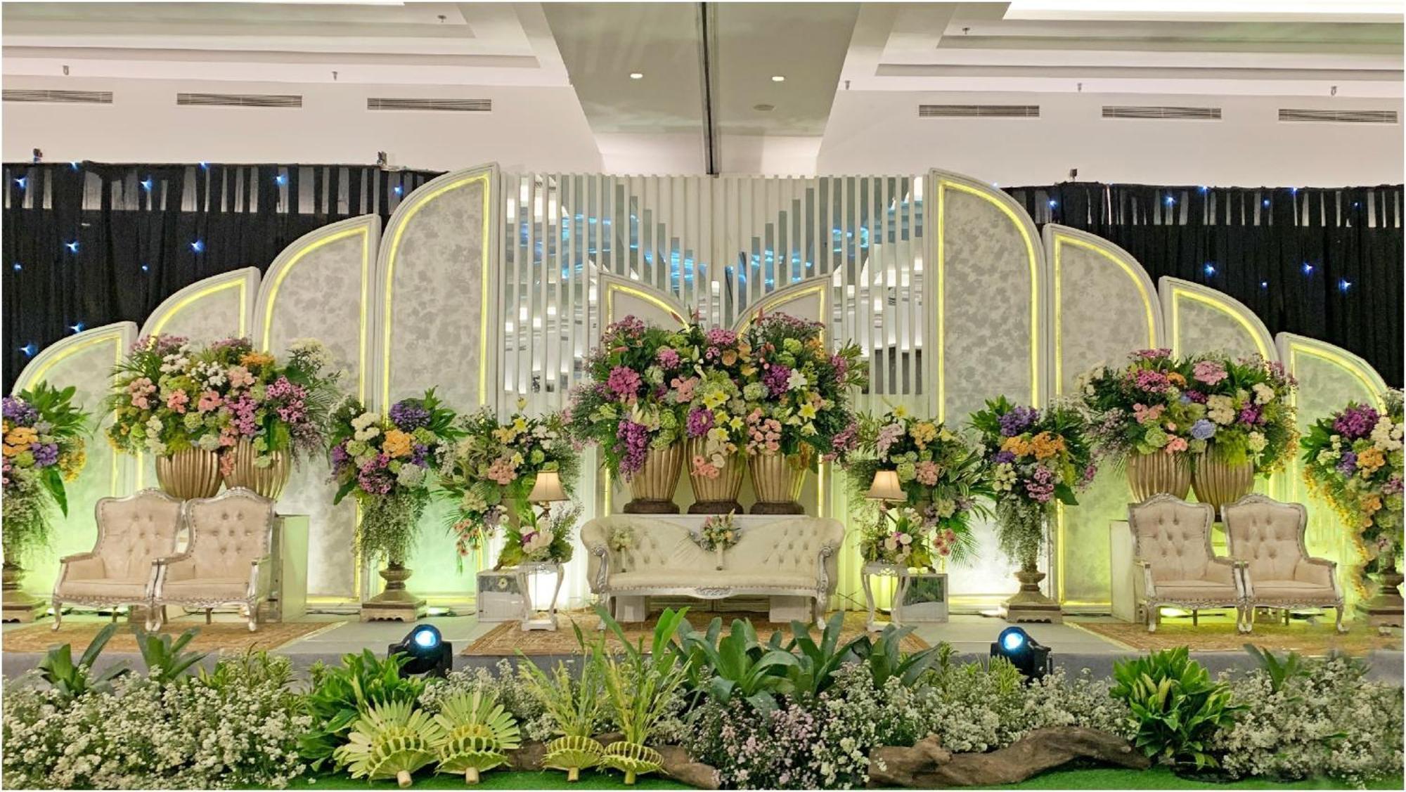 Hotel Ayola Sunrise Mojokerto Exterior foto