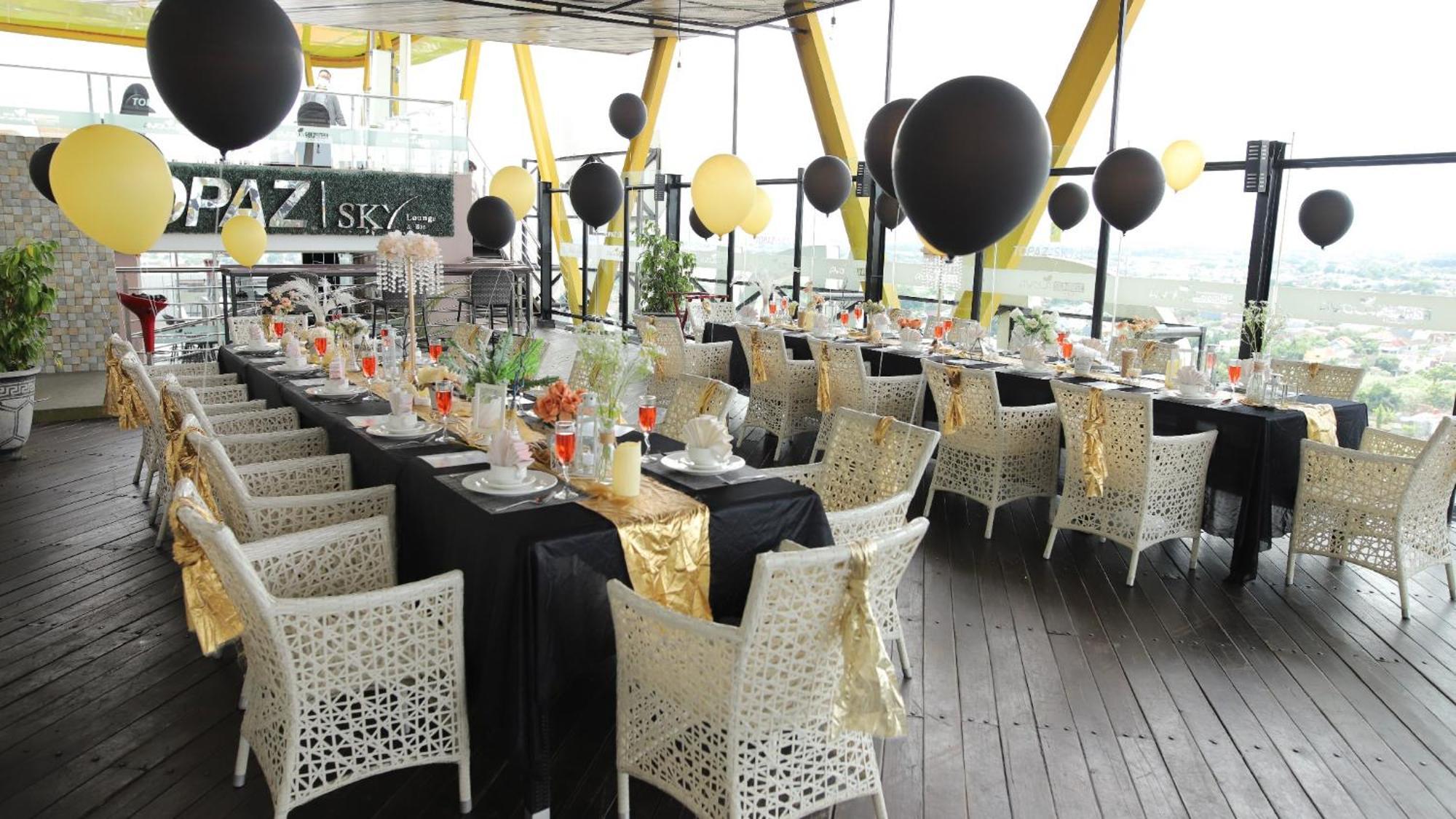 Hotel Ayola Sunrise Mojokerto Exterior foto